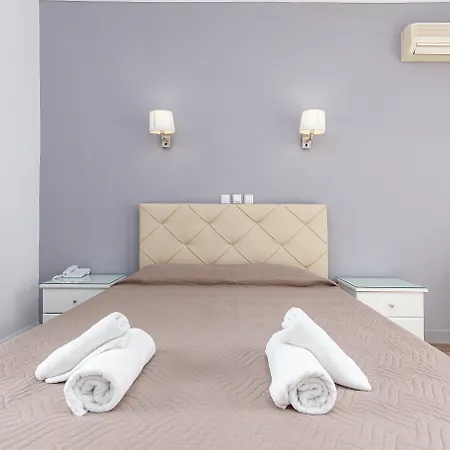 Hotel Oasis Perama (Corfu)