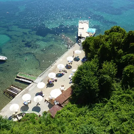 Oasis Hotel