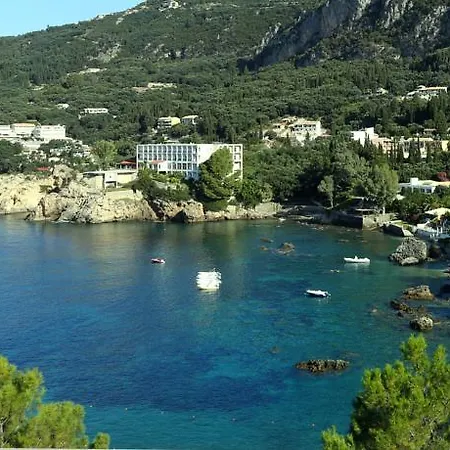 Akrotiri Beach Hotel