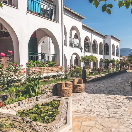 Hotel Iliada Beach 3*