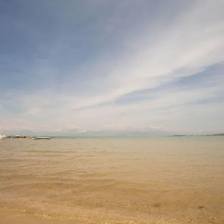 Paradise Village Aparthotel