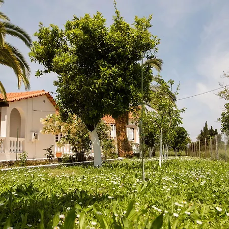 Aparthotel Paradise Village