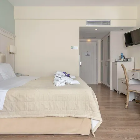 Art Debono Hotel Gouvia