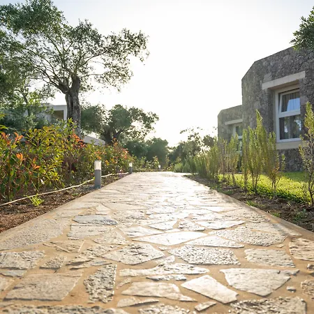 Art Debono Hotel