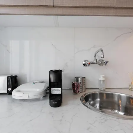Apartment Panorama - One Bedroom *