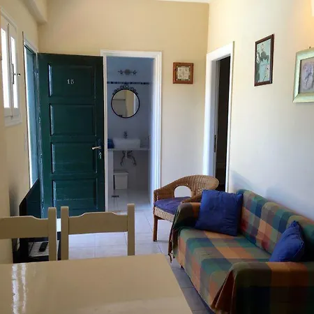 The Mayflower & Aparthotel Moraitika