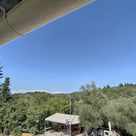 Stonemakers Hide Holiday home *