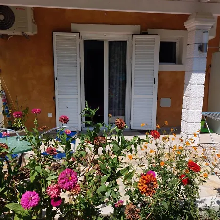 Apartment Iris Near Corfu Town *