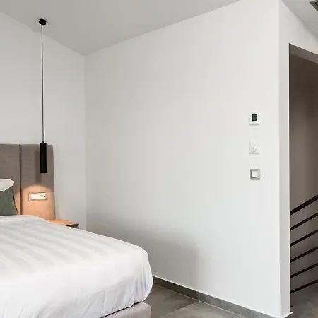 Acharavi Beach Hotel 4*