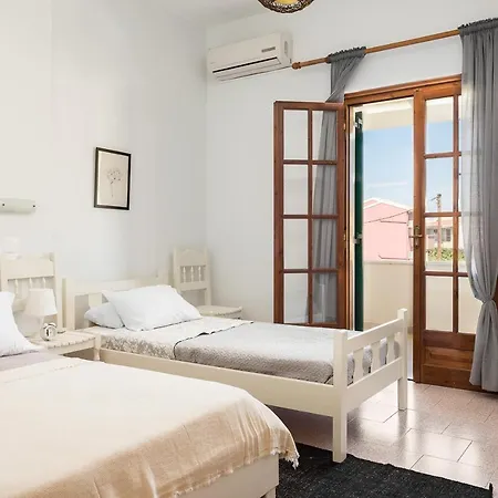 Marias Seaside Aparthotel Acharavi (Corfu)