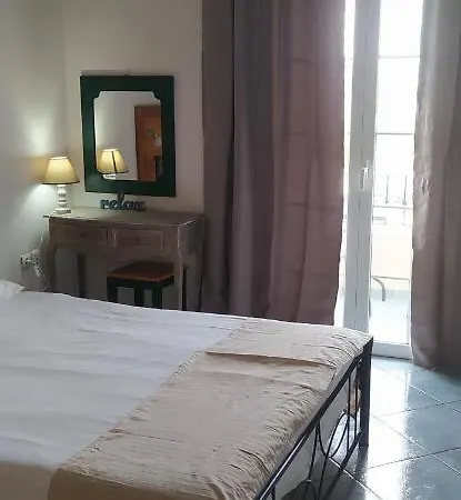 Spiridoula Studio 4 *