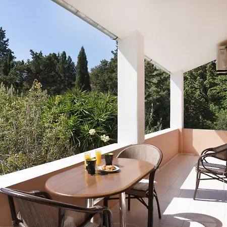 Dora Pagoi 2 * Agios Georgios Pagon