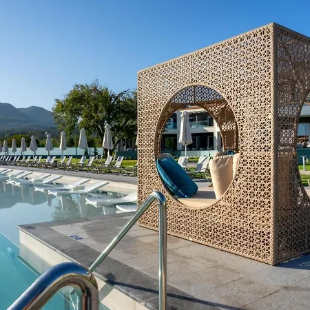 Hotel Acharavi Beach