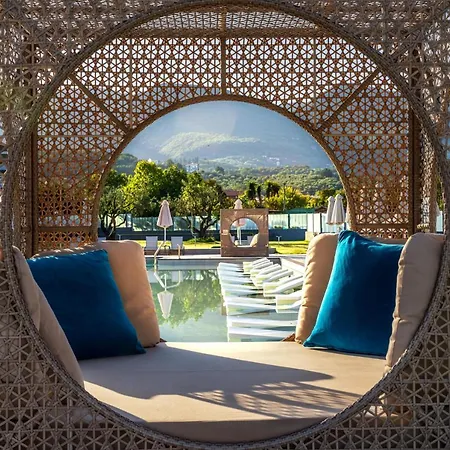 Acharavi Beach Hotel 4*