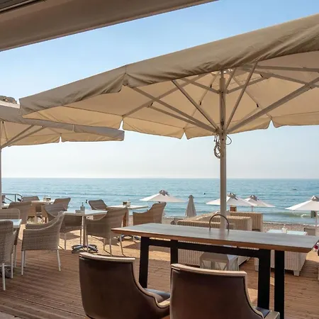 Hotel Acharavi Beach
