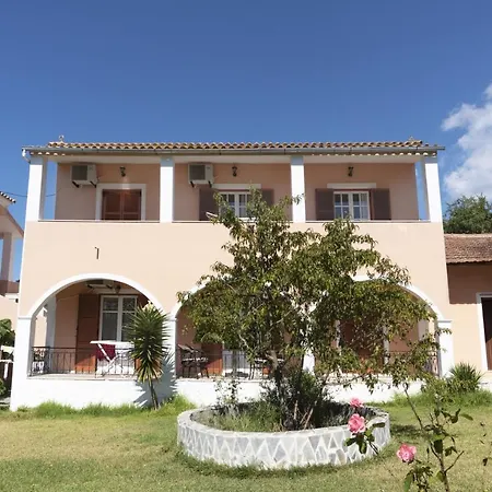 Apartment Dora Pagoi 3 *