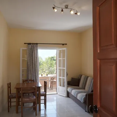 Dora Pagoi 3 Apartment *