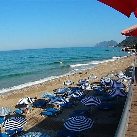 Pink Palace Beach Hotel 2*