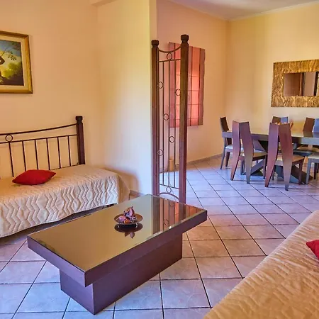 Aparthotel Chrismos Luxury Corfu *