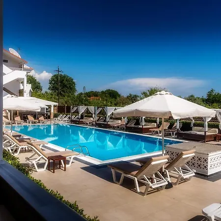 Aparthotel Chandris 3*