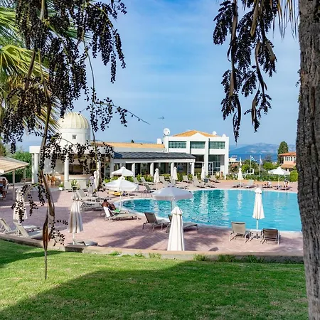 Hotel Olympion Village 3*