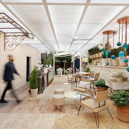Acanthus Blue Hotel