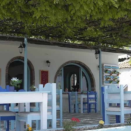 Aparthotel Avra Budget