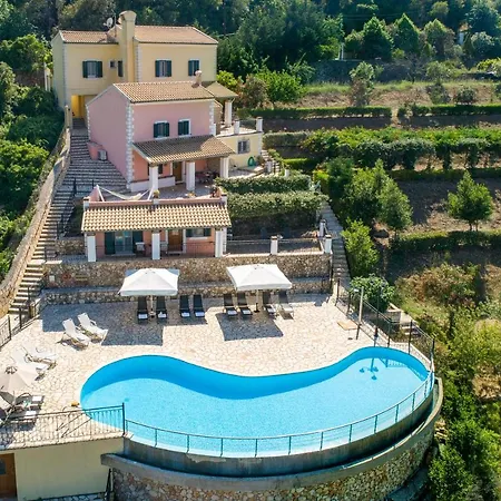Agallis Corfu Vakantiehuis Sokrákion
