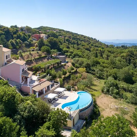 Agallis Corfu Vakantiehuis Sokrákion