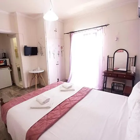 Corfu Sunflower Apartment Benitses (Corfu)