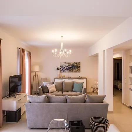 Villa Eleni Luxury Almiros Beach
