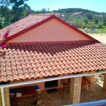 Holiday home Aristidis *