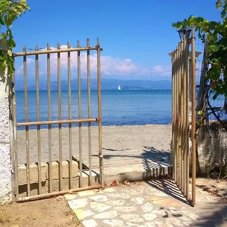 Aristidis Apartm. 2 * Kavos