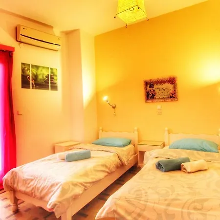 Avra Budget Aparthotel 2*