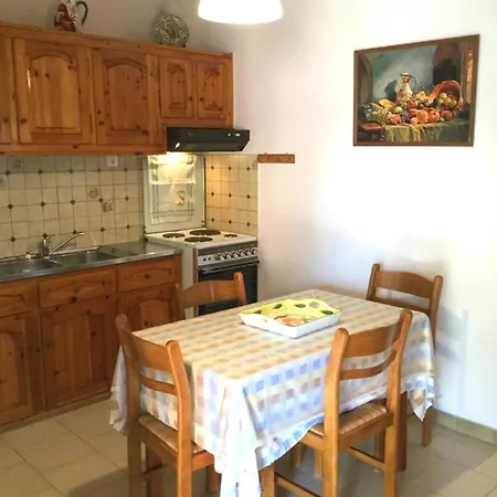 Aristidis Holiday home *