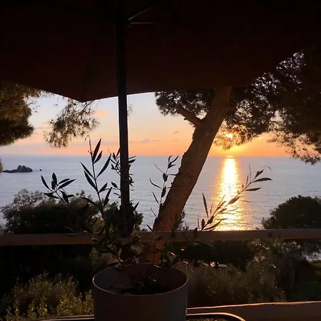 Onar By The Sea Apartment