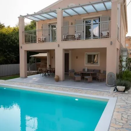 Coral Apartment *