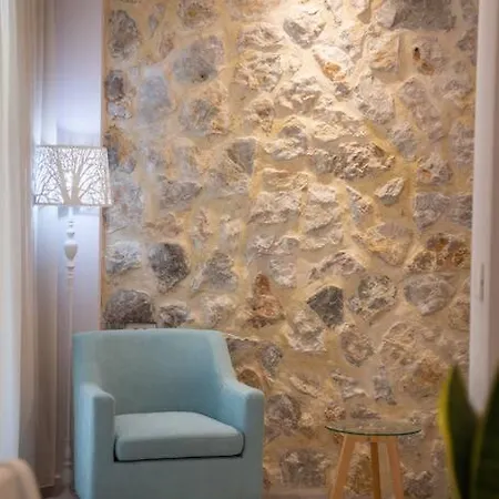 Coral Apartment