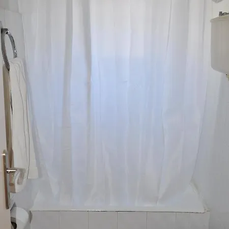 Apartment Dina *