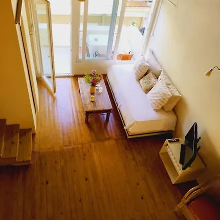Mary's Bright - Corfu Old Town Apartment