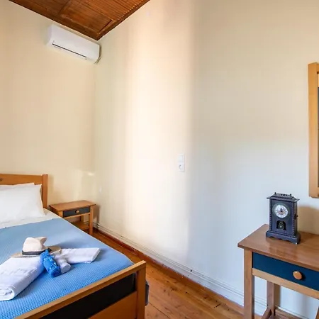 The Old Well, Spacious House In North Corfu Holiday home
