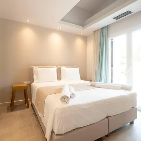 Coral Apartment