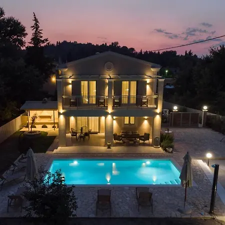 Coral Apartment
