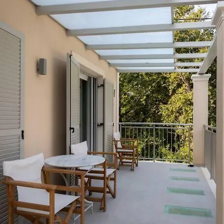 Coral Apartment