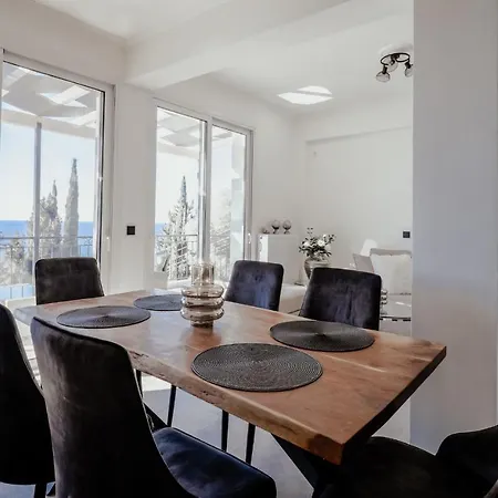 Noir Luxury House By Corfuescapes Sinarades