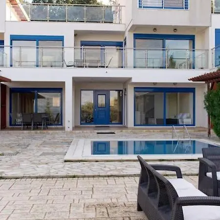 Seaview Villa