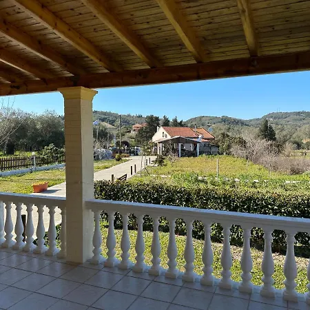 Mediterre Garden House *