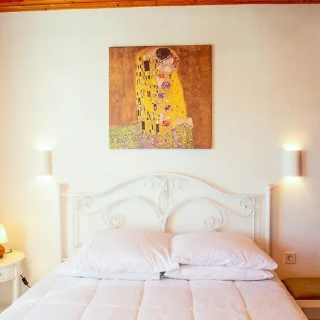 Aphrodite's Maisonette On Corfu Island Apartment