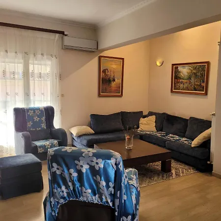Kiki's Penthouse Apartment *