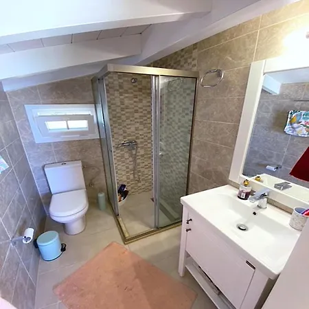 Apartment Beachfront Loft - Agios Gordios, Corfu *
